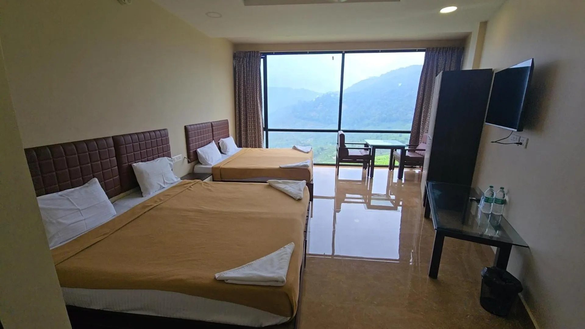 Beauty Spot Munnar Hotel India