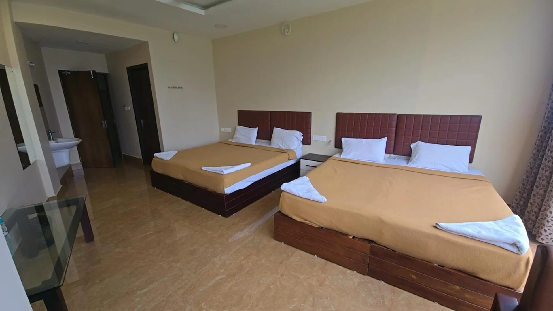 ***  Beauty Spot Munnar Hotel India
